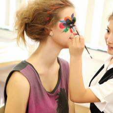 深圳正规的美容化妆培训学校-如何选择正规美妆培训机构？